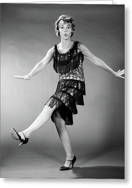 Charleston themed hen party Manchester - bride and hens in 1920s flapper dresses doing jazz age moves
